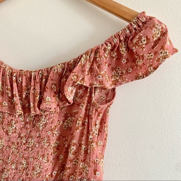 American EAGLE Floral Ditsy Off Shoulder Button Summer Top Ruffle Neckline - Picture 8 of 11
